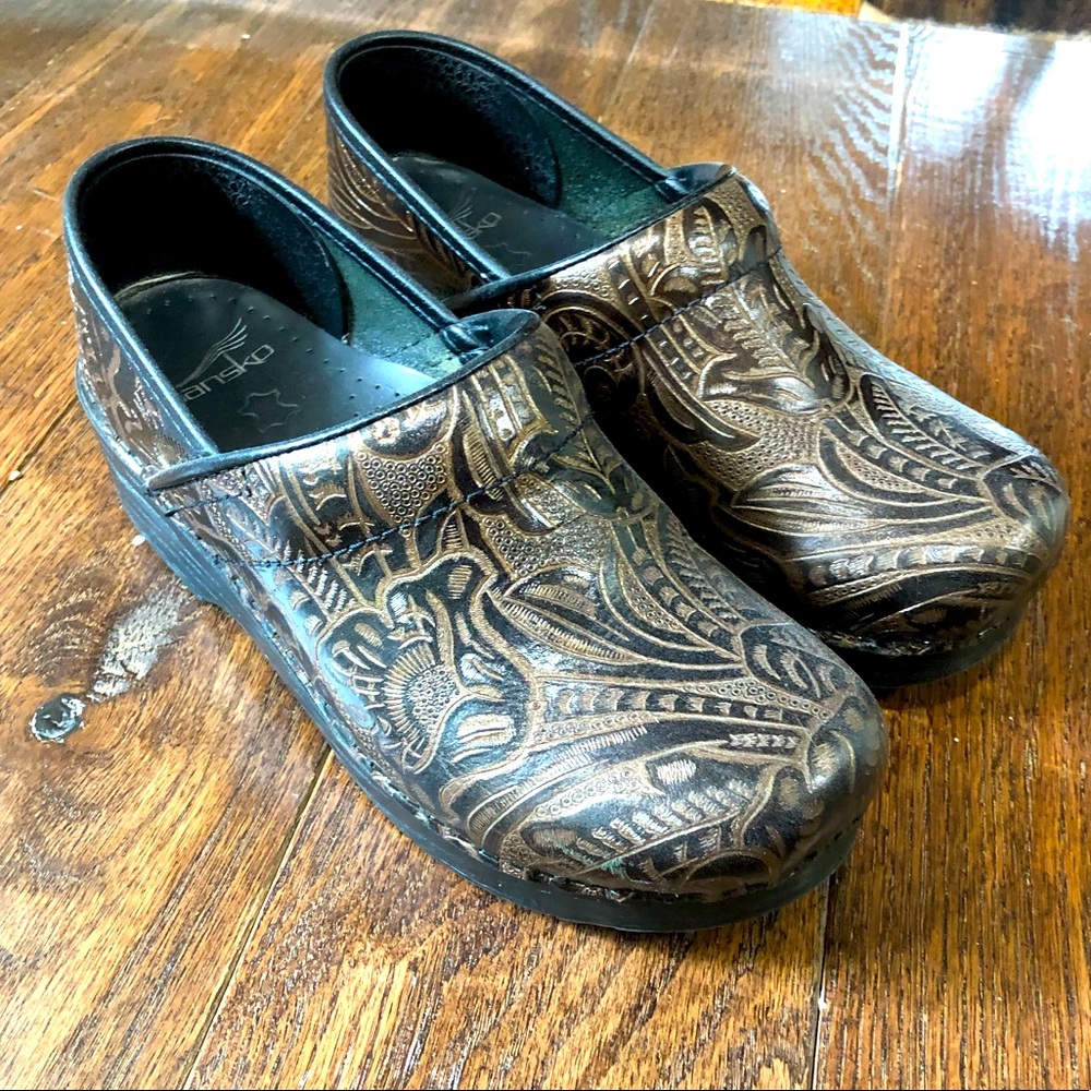 Dansko shoes